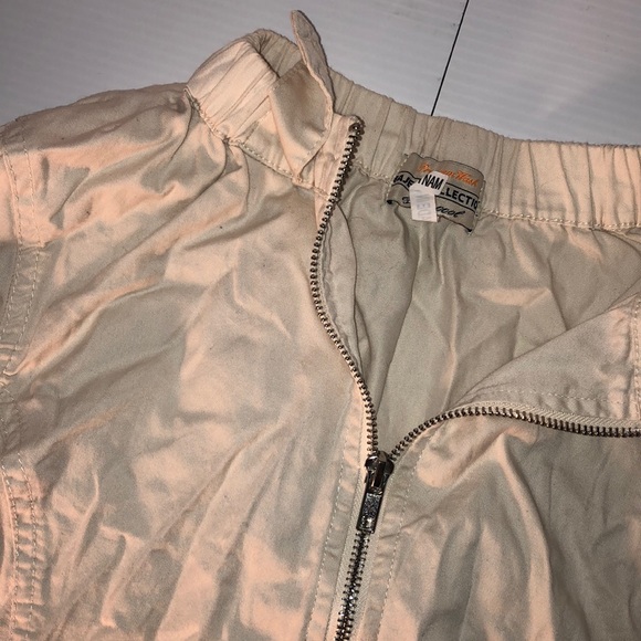 Creme color light weight bomber jacket - Picture 3 of 5
